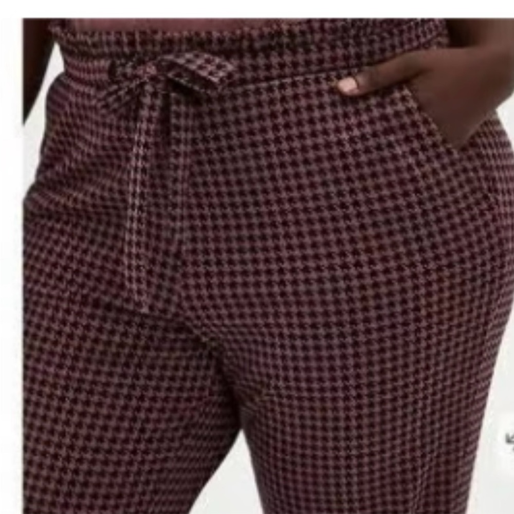 Torrid Premium Ponte Paperbag Waist Tapered Pant Herringbone size 00